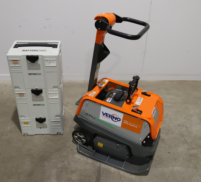 Trilplaat 30 kN 50cm | Accu | Omkeerbaar | 100% elektrisch huren