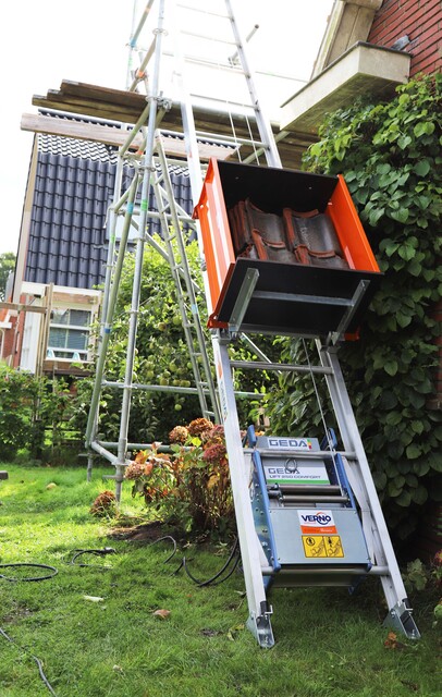 Ladderlift | 230V | 250 kg | 12 meter  huren