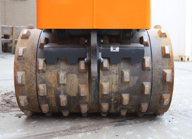 Tril-sleuvenwals 1,6 ton | Diesel | 85 centimeter huren