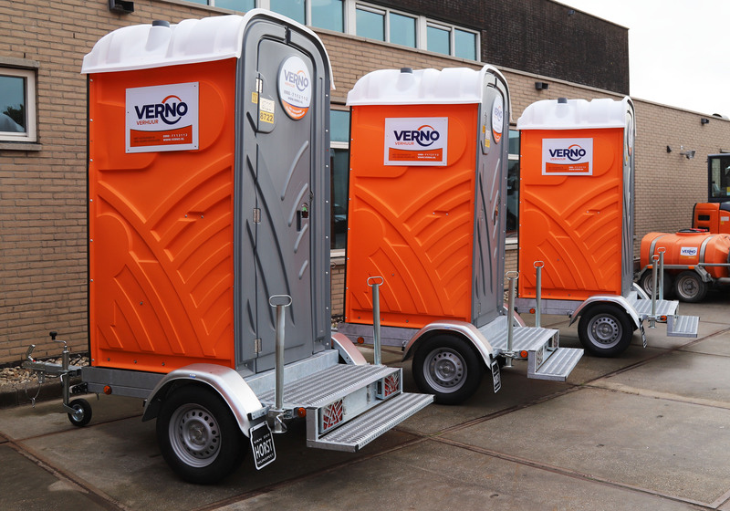 Mobiel toilet op aanhanger huren