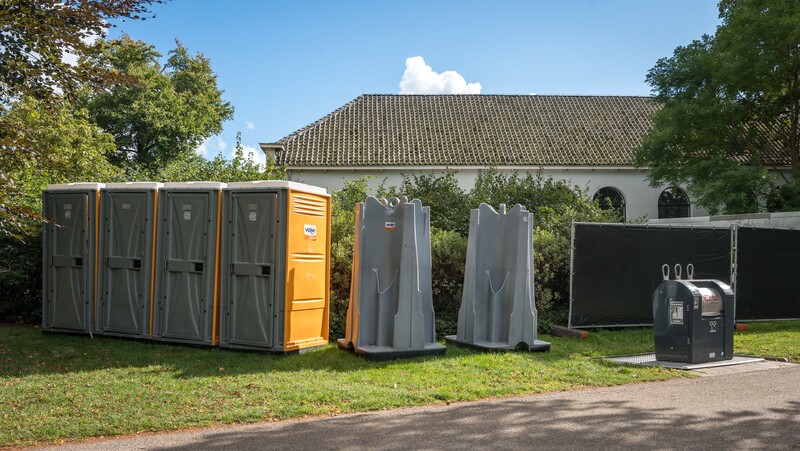 Evenementen toilet mobiel huren